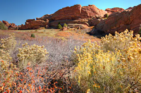 Trading Post Trail, family-friendly hike in the Red Rocks Park, near Denver (half-day)