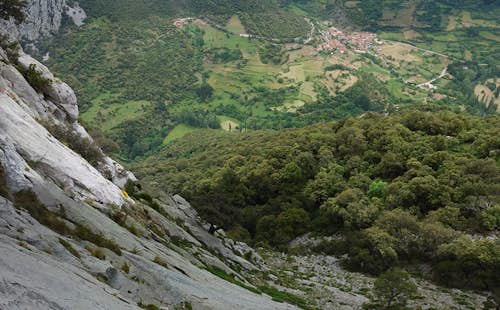 Rock climbing day on the Cueto Agero (Liébana Valley), Picos de Europa