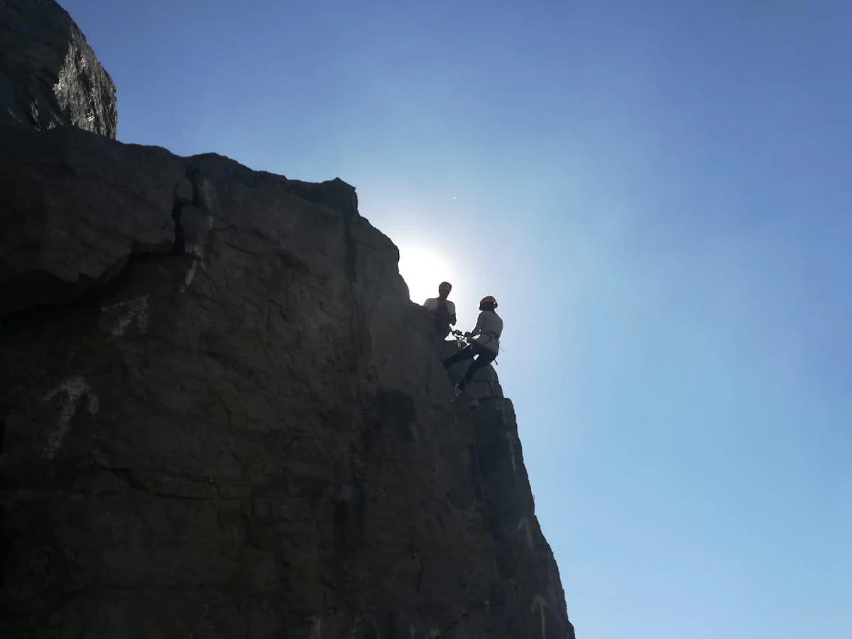 Outdoor rock climbing course for beginners near Quito, Ecuador 8