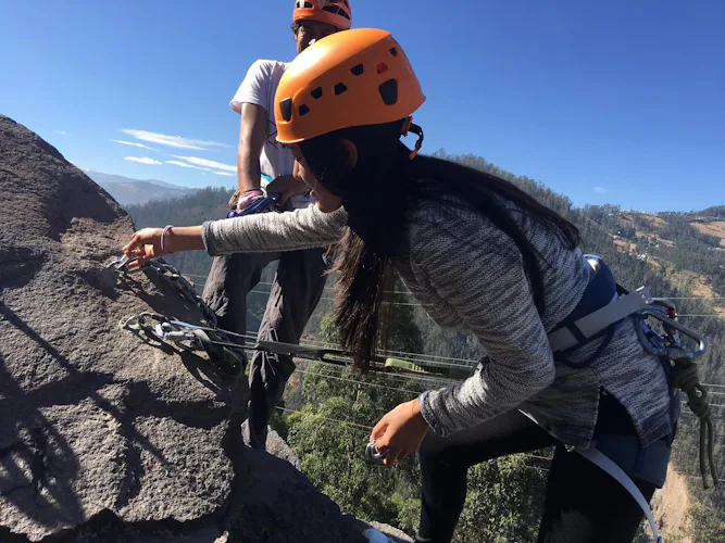 Outdoor rock climbing course for beginners near Quito, Ecuador 1
