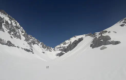 2-day Ski mountaineering in the Graian Alps: Punta Adami (3,166m) & Uia di Ciamarella (3,676m)