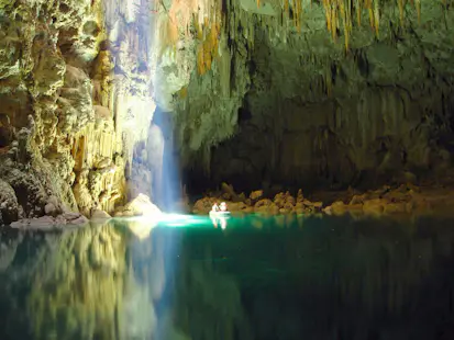 Abismo Anhumas, Abseiling into an underground lake in Bonito