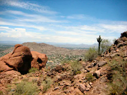 Hike the Cholla Trail on Camelback Mountain from Phoenix (Half-day)