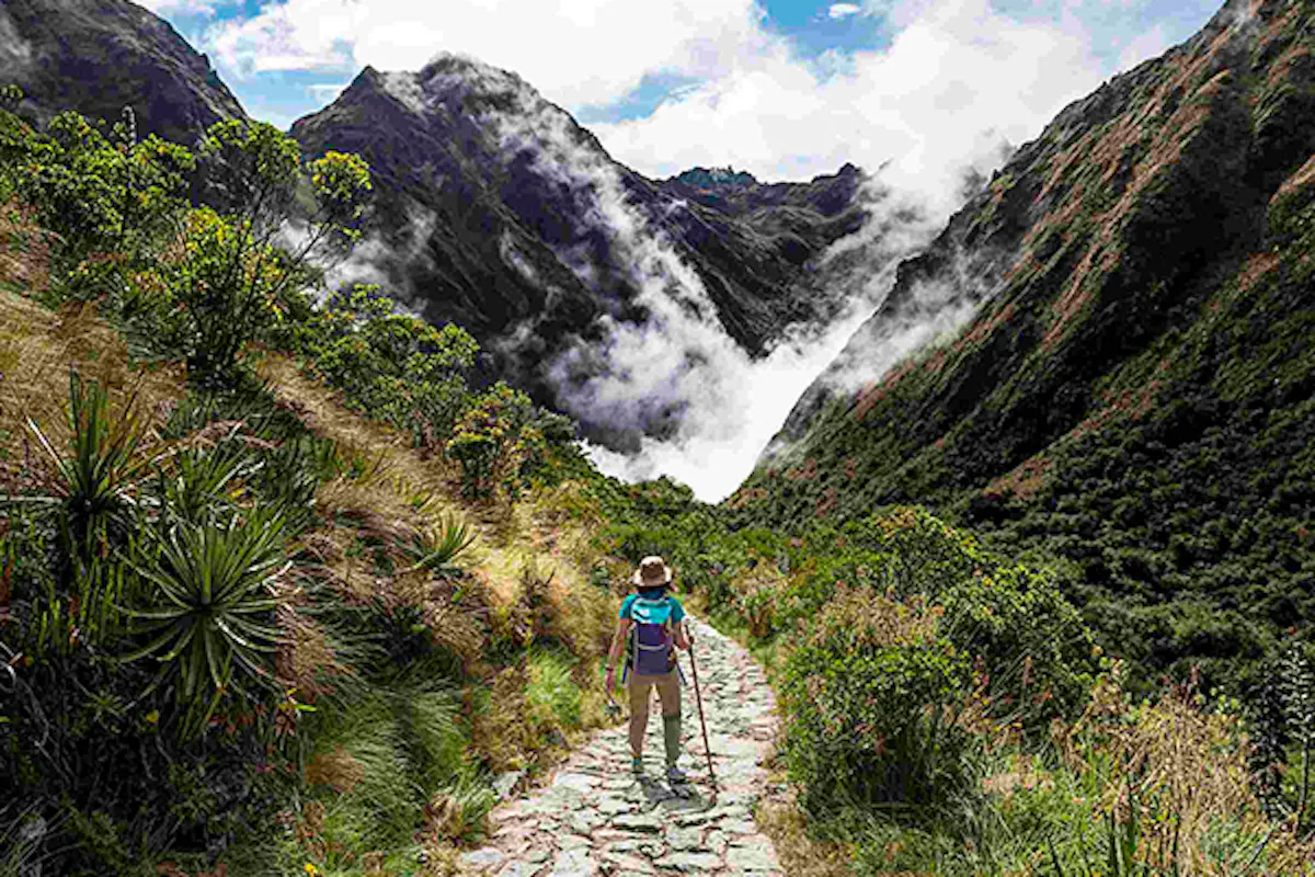 Clásica excursión de 4 días por el camino Inca hacia Machu Picchu desde Cusco | undefined