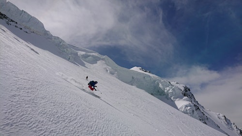 Freeride skiing day on Grand Combin with heli drop, from Verbier