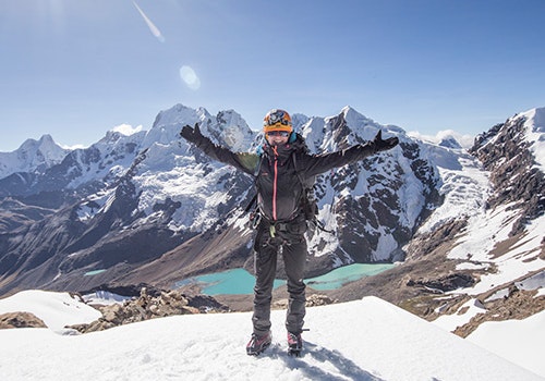 Climb Diablo Mudo (5,350m) in the Cordillera Huayhuash, 7 days