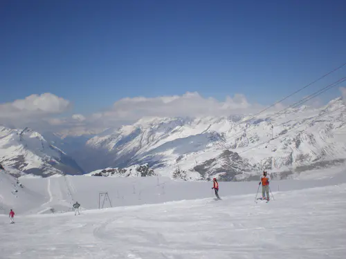 Clases privadas de esquí en Zermatt: Sunnegga, Gornergrat, Klein Matterhorn & Cervinia