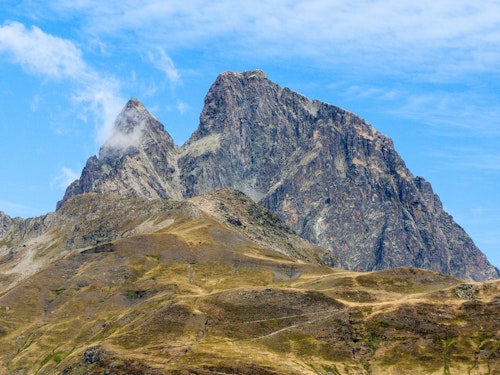 Trad climbing in the Pyrenees: Midi D’Ossau, Ordesa, Valle de Anso