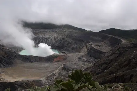 Day hike to the Poás Volcano (Alajuela), near San Jose