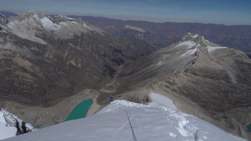 7-day Cordillera Blanca +6,000m climb of Ranrapalca & Tocllaraju in Peru