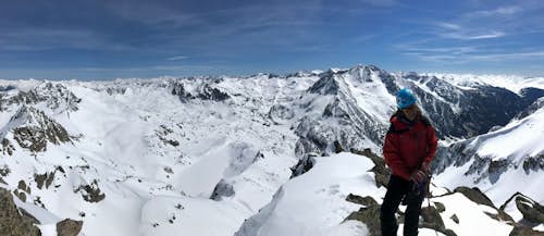 Carros de Foc, ski de randonnée de 4 jours de refuge à refuge dans les Pyrénées