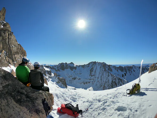 Excursión de esquí de 3 días desde el Refugio Frey en Bariloche, Patagonia Norte