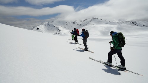 2-day Ski touring from the Baguales Lodge, Bariloche (Patagonia Norte)