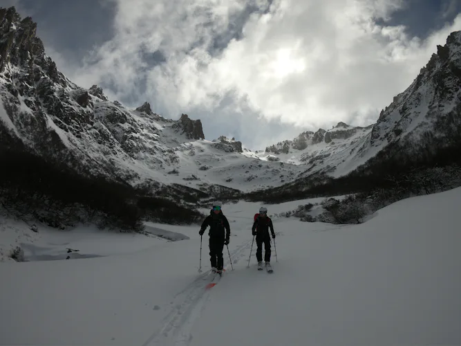 Día de esquí de travesía en Bariloche (Patagonia Norte)