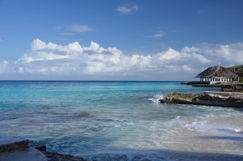 Half-day cycling and snorkeling tour in Cozumel
