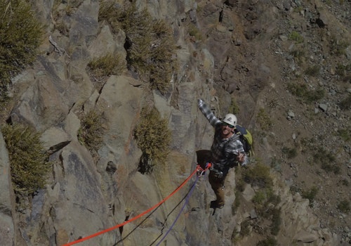 Multi-pitch rock climbing day in Cajon del Maipo, close to Santiago