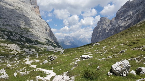 4-day Hike around Marmarole and the Tre Cime di Lavaredo in the Dolomites