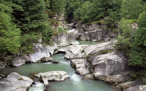 Day hike to the Uriezzo Gorges in Piedmont, Italy (Family-friendly)