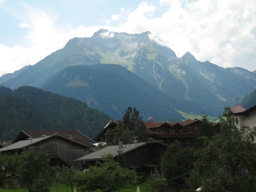 Climb the Zsigmondyspitze: The “Matterhorn of the Zillertal”, near Mayrhofen (2 days)