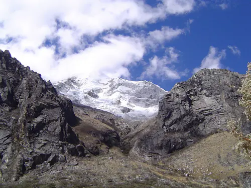 Trek de Santa Cruz con cumbre de Pisco (5783m), 8 días desde Huaraz, Perú