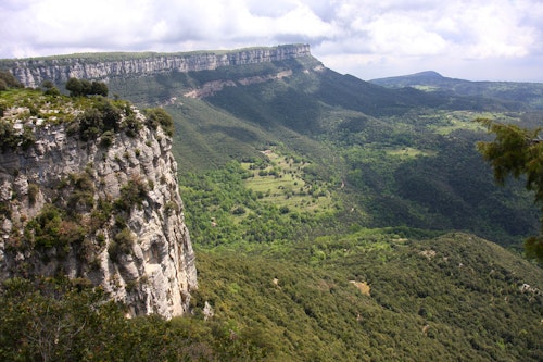 Hiking around the Collsacabra Cliffs from Rupit, Day trip from Barcelona