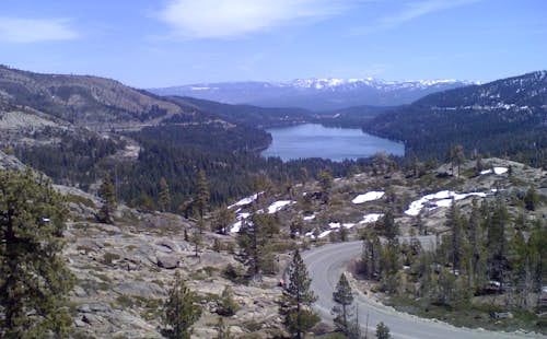 Rock climbing for beginners on Donner Summit, Lake Tahoe (Half-day)