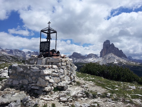 Family hiking holiday in the northern Dolomites, near Cortina d’Ampezzo