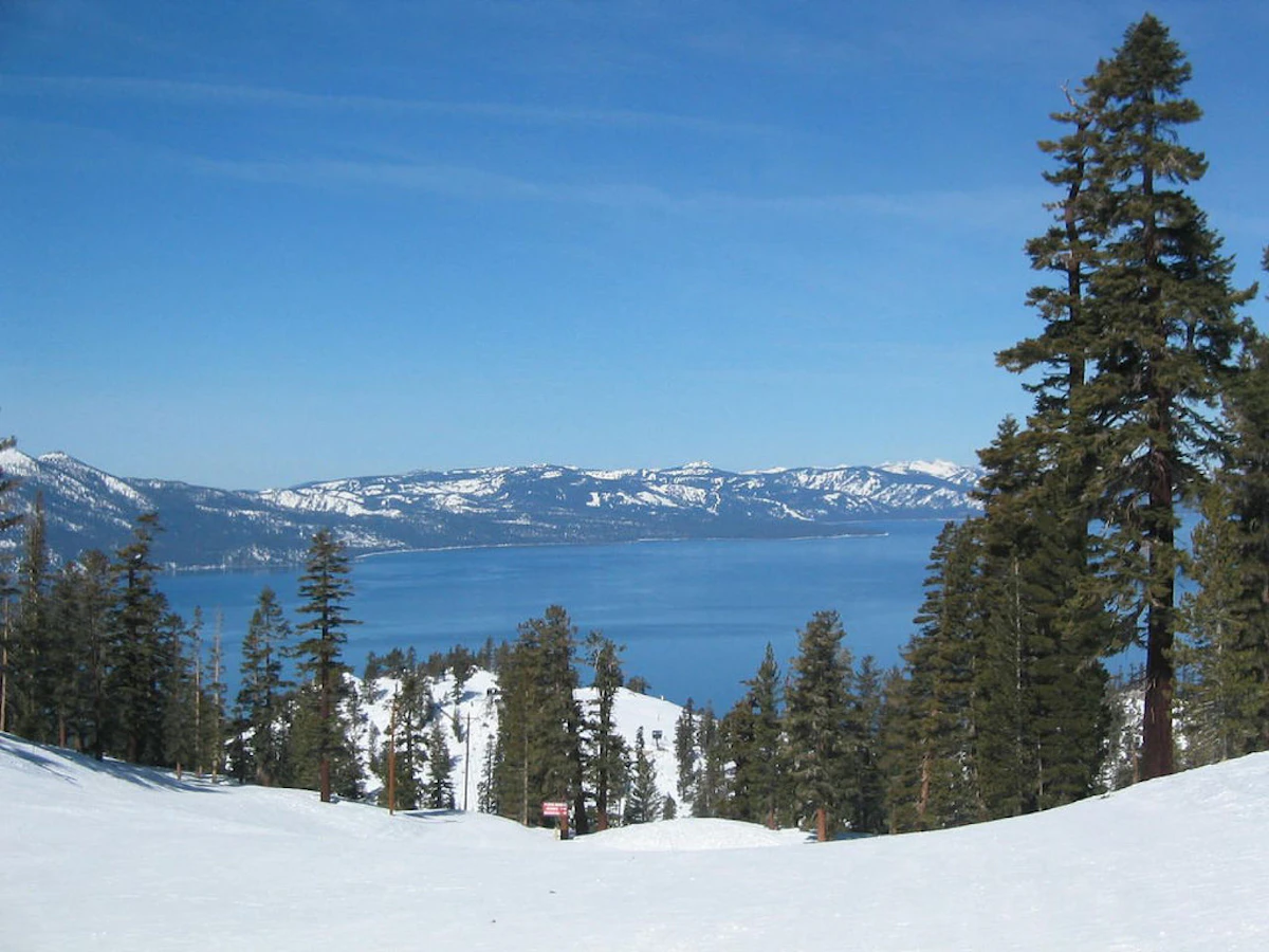 backcountry_skiing_lake_tahoe