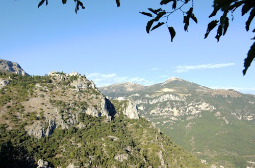 Pic de Courmettes hiking day trip in Préalpes d’Azur