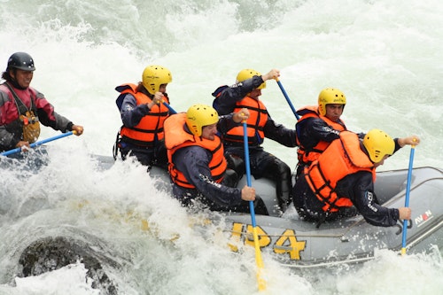 Half-day Whitewater rafting in the High Trancura, near Pucón (Class IV)