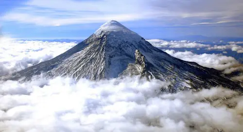 Volcán Lanín, ascenso de 2 días desde Pucón, Chile
