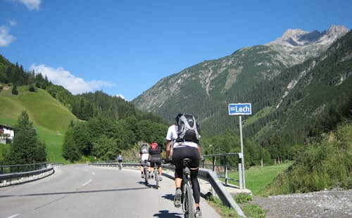 1+ day Guided mountain bike tour in Lech