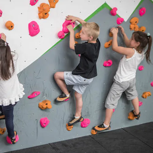 Rock climbing lessons for kids at Ma Niak Climbing Gym in Nivelles