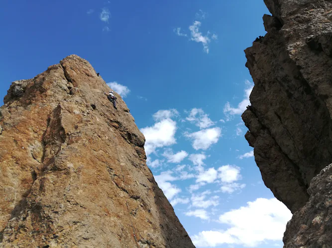 Multi-pitch rock climbing around La Paz, Bolivia (3 days)