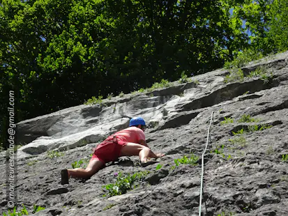 Gaining autonomy on the rock, Module 2: Multi-pitch routes (2 days)