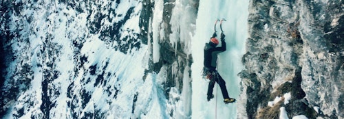 Ice climbing on waterfalls in the Aosta Valley, Day trip