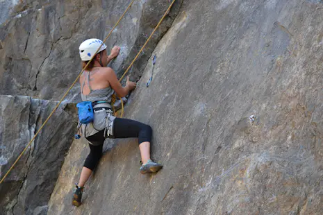 Rock climbing weekend in Girona (2 days)