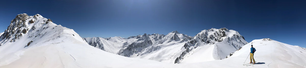 Ski touring in Maira Valley, 5 days Roundtrip from Turin 1