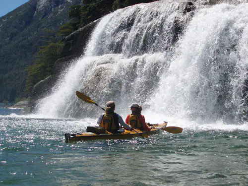 Brazo Tristeza, expedición de kayak de 2 días desde Bariloche
