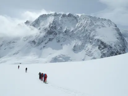 Ski touring in the Adyr-Su Valley and ascent to Mount Elbrus (10 days)