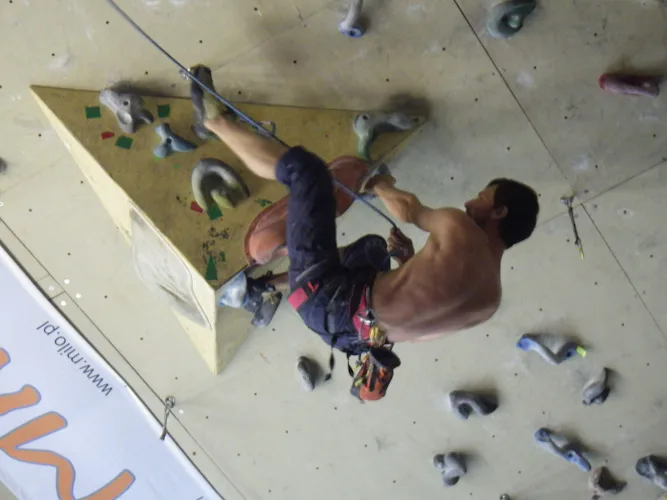 Indoor climbing instruction for advanced rock climbers, Belgium