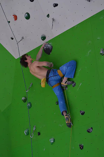 indoor-rock-climbing-beginners-adel-gym-dolomites