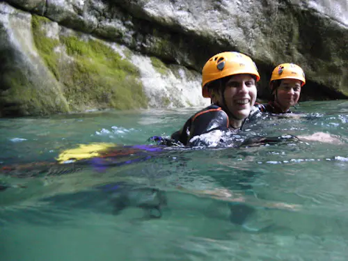 Canyoning day in “El Chorreadero”, Underground canyon in Chiapas