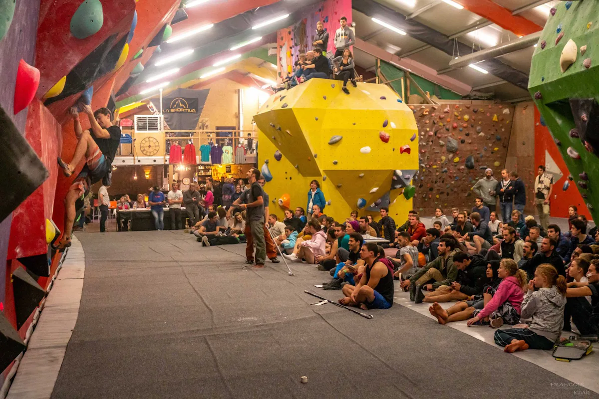 Bouldering and rock climbing with Kids in Belgium