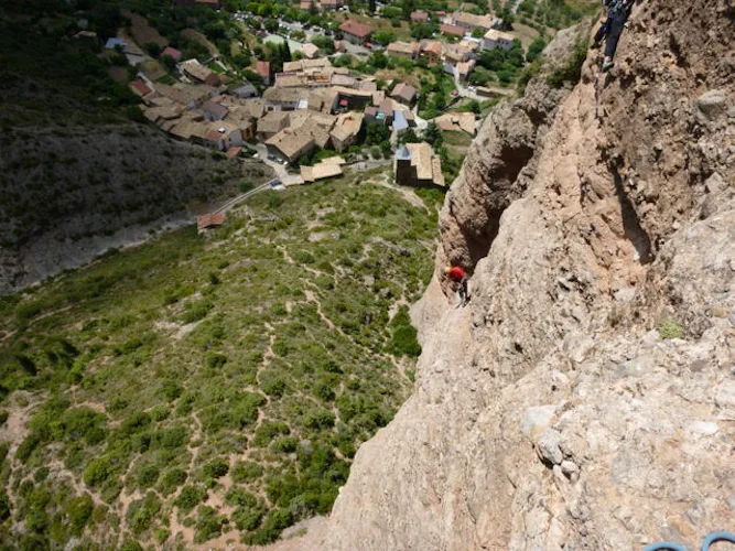 2-day-rock-climbing-mallos-de-riglos-spain-pre-pyrenees