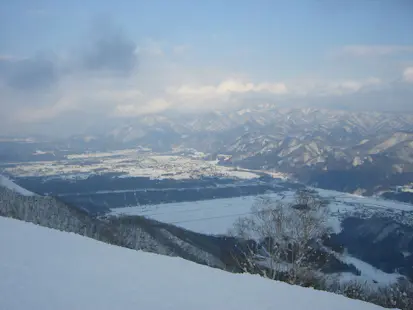 1+ day Riding in Hakuba with the top male FWQ snowboarder in Japan