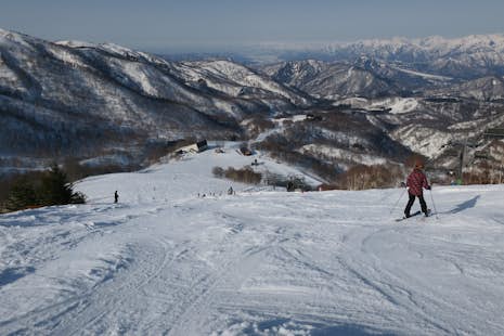 1+ Journée de ski de randonnée dans la station de ski de Kiroro à Hokkaido