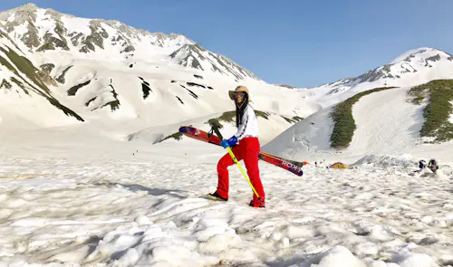 One-day Echigo Yuzawa ski fun with FWQ skier Reimi Kusunoki