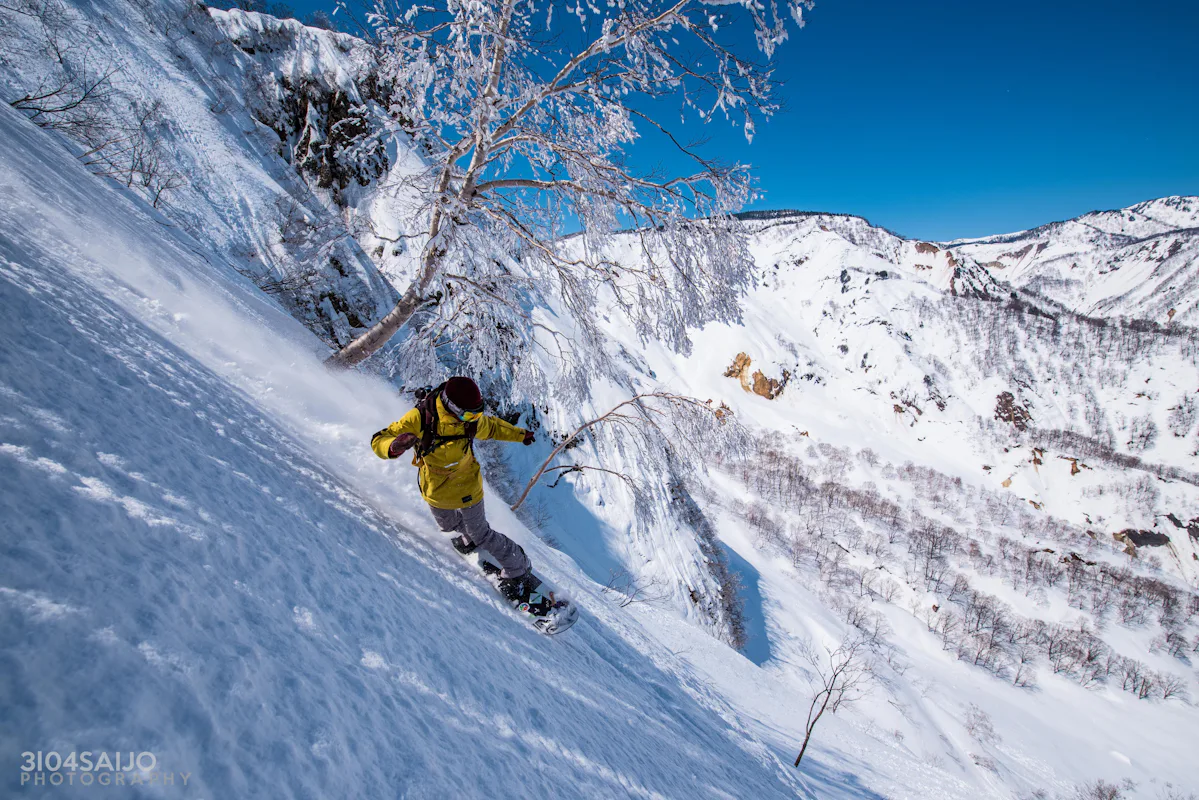 Ride in Hakuba with the top female FWT snowboarder in Japan (Half-day) | Japan