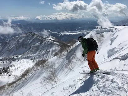 1+ Day Skiing in Hakuba with FWQ Skier Yuki Shibata